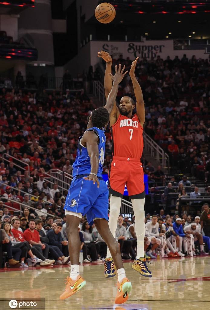 杜兰特21分申京砍26+11 火箭擒独行侠迎4连胜