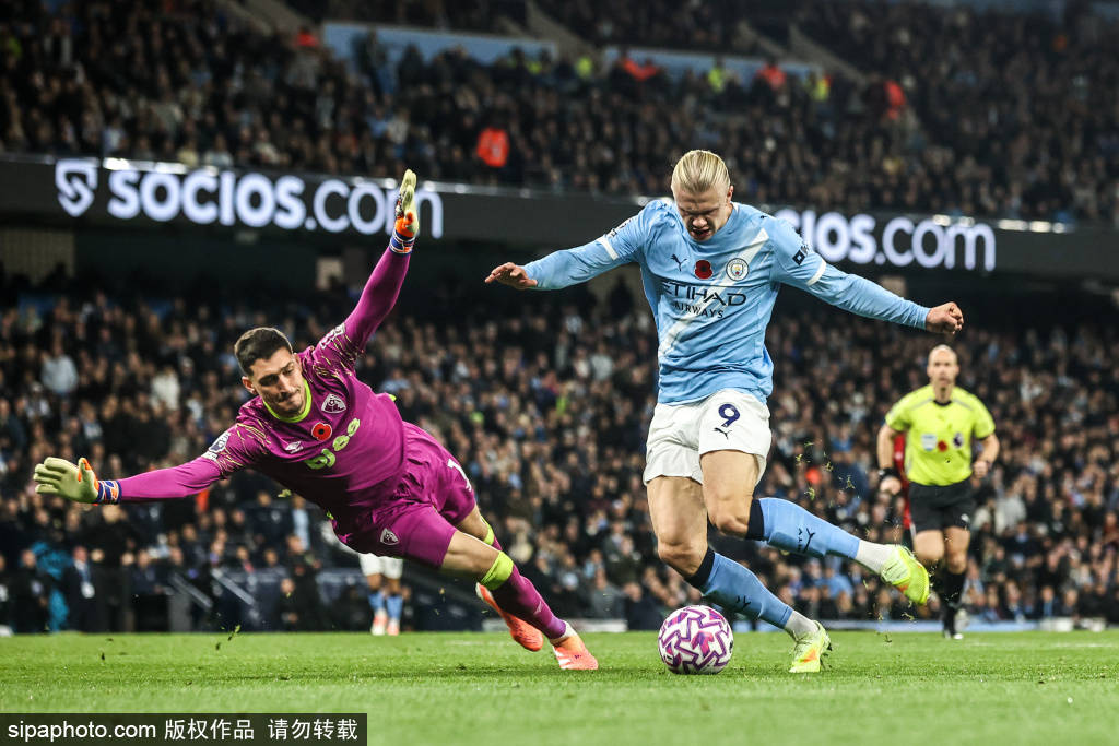 曼城3-0完胜利物浦：多库的闪耀表现如何打乱红军战术部署