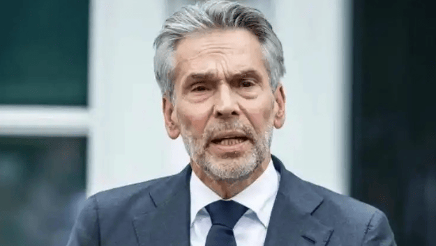 终于扛不住了？荷兰没想到，赴华磋商前，中方提了3个条件，欧盟不站自己站中国！信号强烈