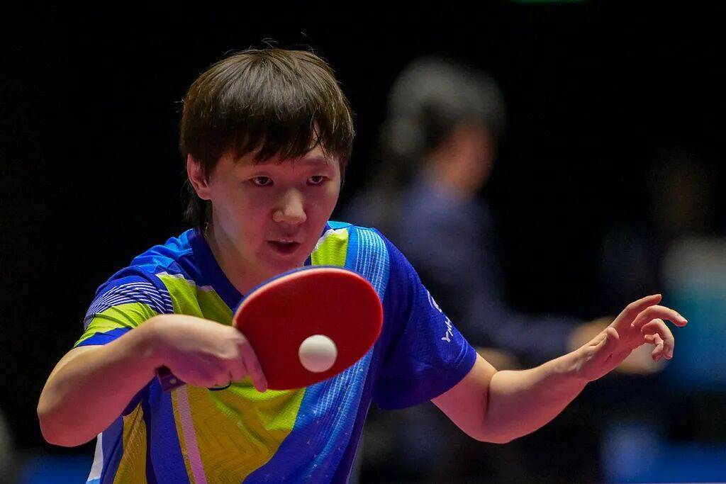 王曼昱战胜王艺迪晋级全运会女单半决赛，下一场对决陈梦