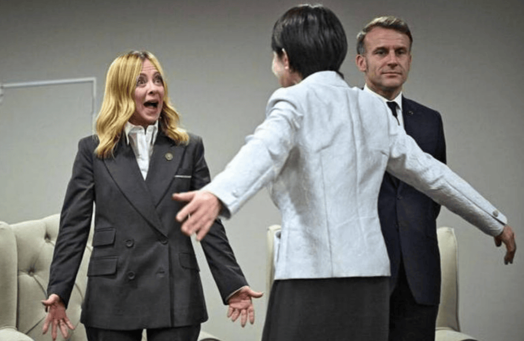 高市早苗G20上“炮轰”俄罗斯，王毅对她换了称呼，3国当场力挺中国！