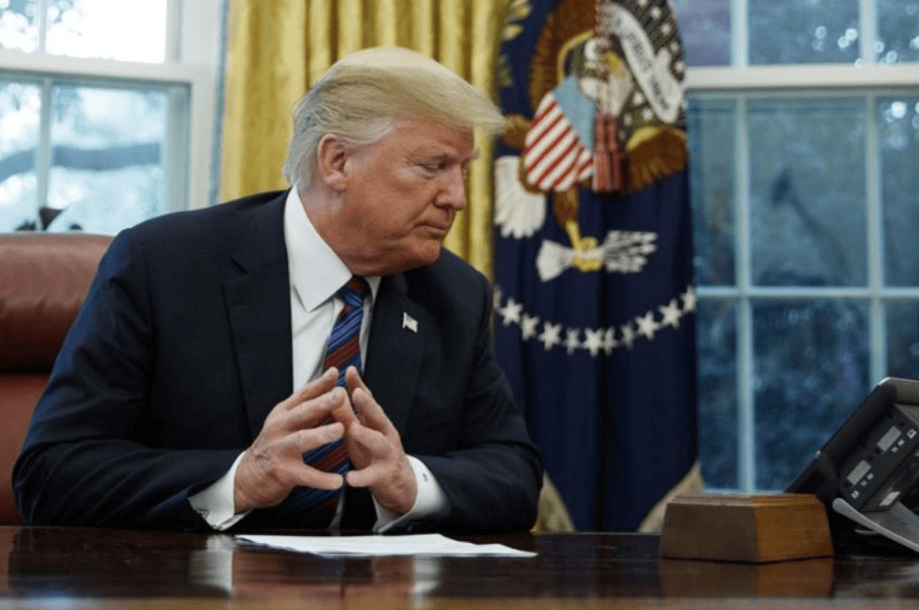 中日军机交锋后，美国重提珍珠港，高市早苗嗅到不对劲，特朗普是要放弃日本？