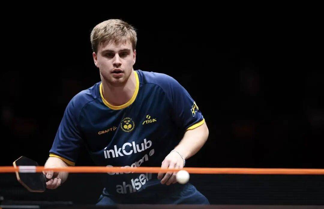 国乒包揽女单4强,王楚钦半决赛战莫雷,混双冠军明日出炉 | 香港总决赛