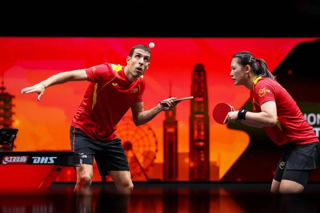 国乒包揽女单4强,王楚钦半决赛战莫雷,混双冠军明日出炉 | 香港总决赛