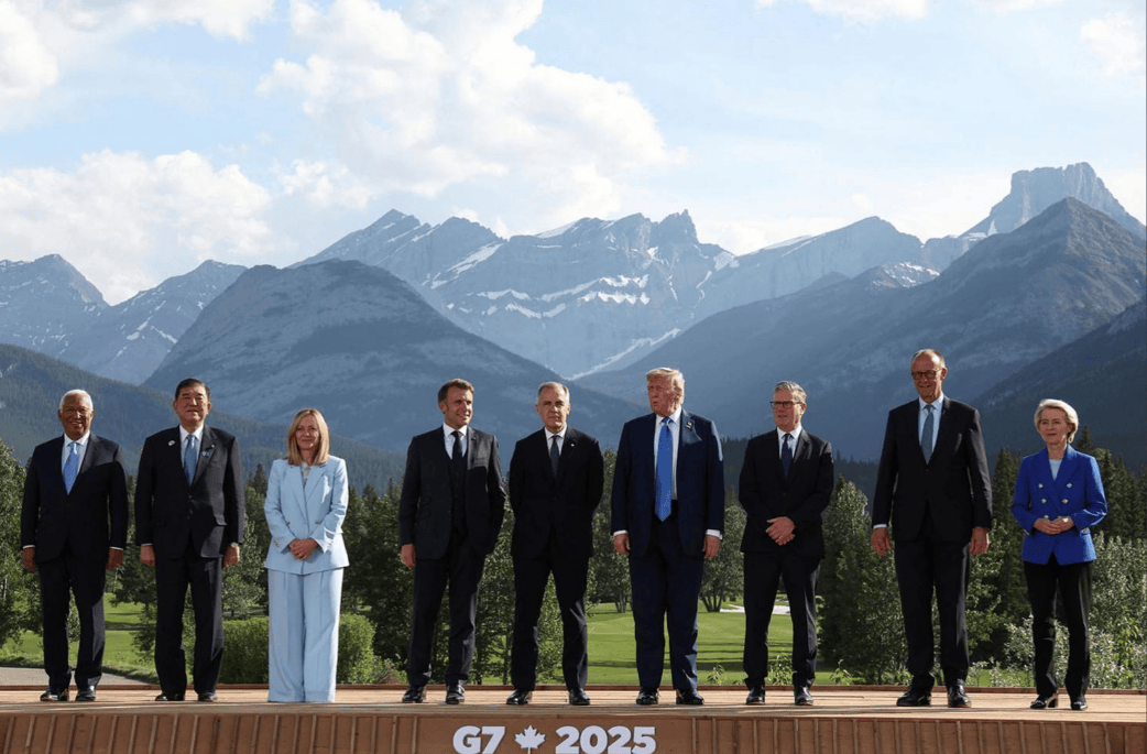 美国正密谋一个新五常:中美俄三国还在,但英国和法国不能上桌了!