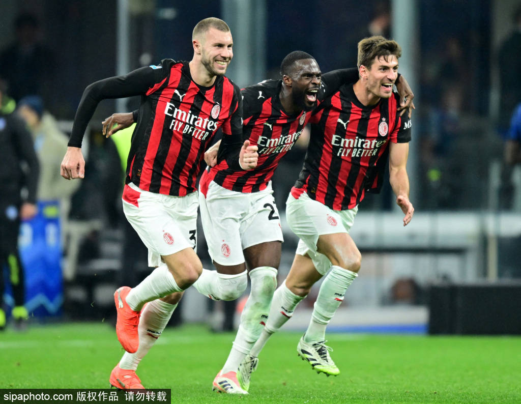 一战成名!19岁巴尔泰萨吉低射梅开二度,米兰2-1反超萨索洛