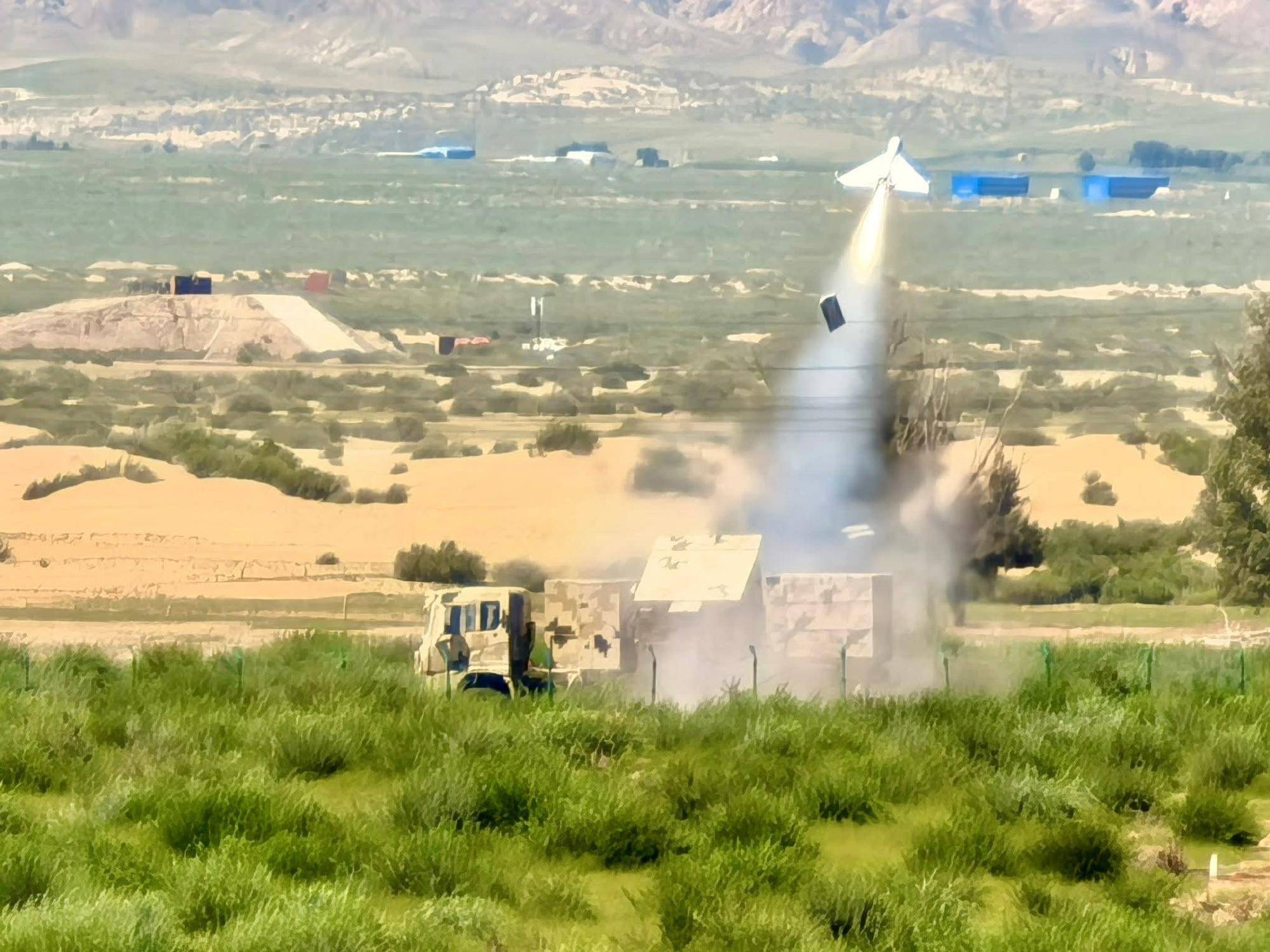 炸4辆T-55坦克,中国无人机杀爽:柬军再遭失败,伊朗向泰国推销