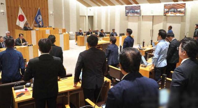 日本又生一计:强登钓鱼岛!特朗普答应了高市请求,中方果断增兵