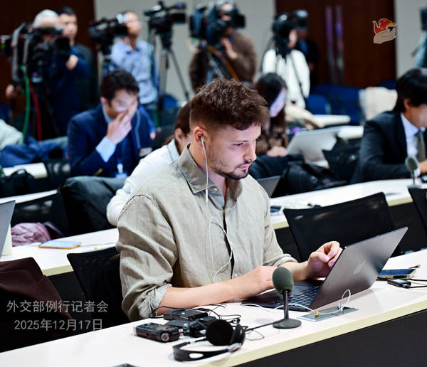 日方与英法德加等国沟通称对台立场未变,外交部:妄图在国际上装无辜、骗同情 | 外交部记者会实录(2025.12.17)