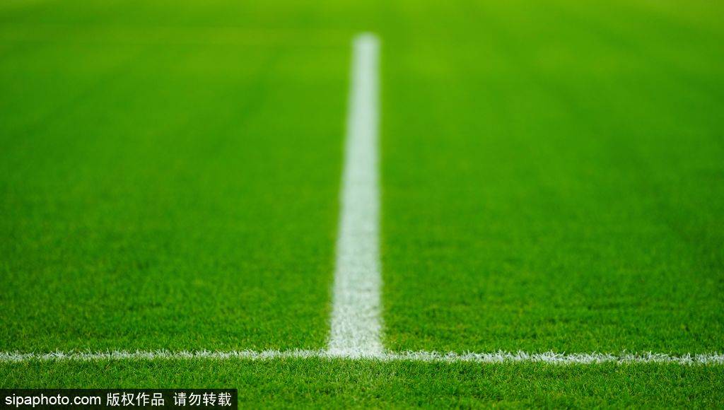 热苏斯租借加盟AC米兰:阿莱格里的战术新选择与球迷期待