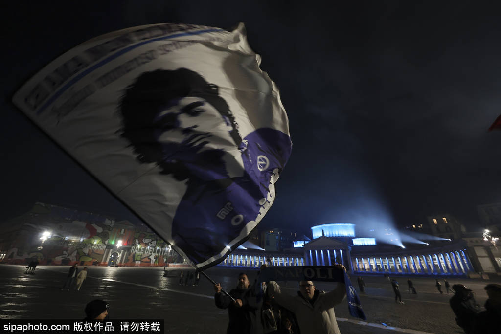 意超杯-内雷斯双响那不勒斯2-0博洛尼亚 队史第三次夺冠