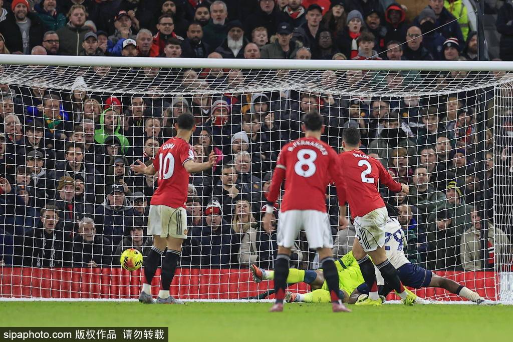 利桑德罗·马丁内斯:戴上队长袖标,曼联新篇章的开端