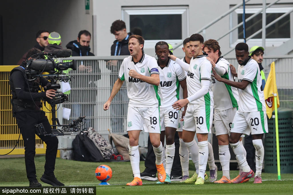 AC米兰1-0维罗纳:普利西奇半场补时绝杀,战术与情感交织的精彩瞬间