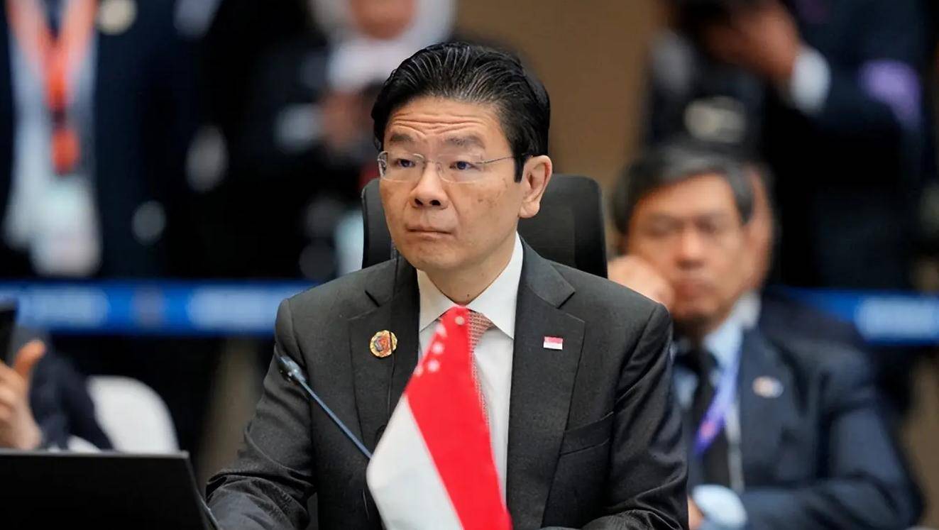 新加坡总理黄循财表态:绝不让中国从这个国家多拿走一片芯片