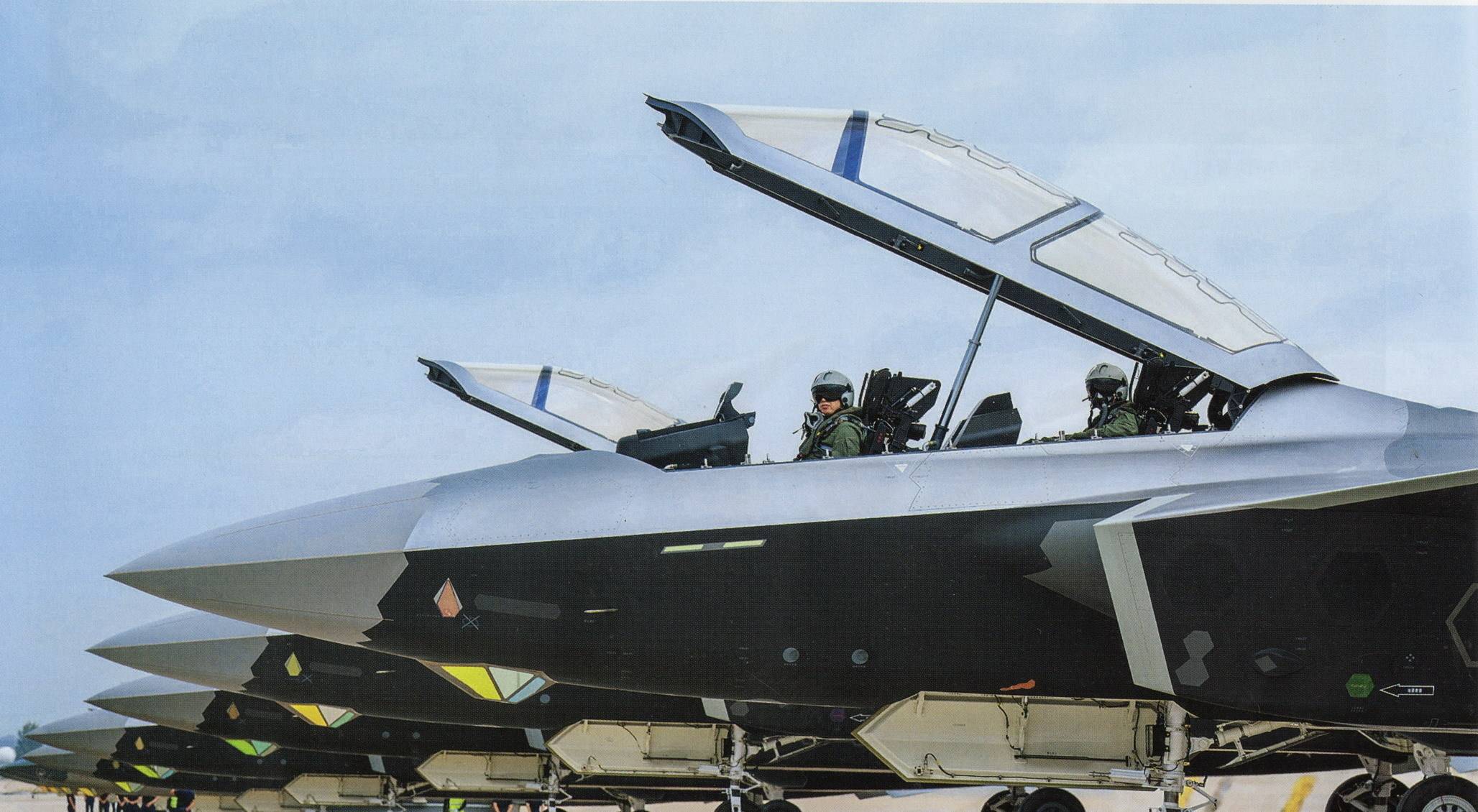 3架歼36,10架歼-20A,076舰三机,鹰击20亮剑,美军摆烂不加班了