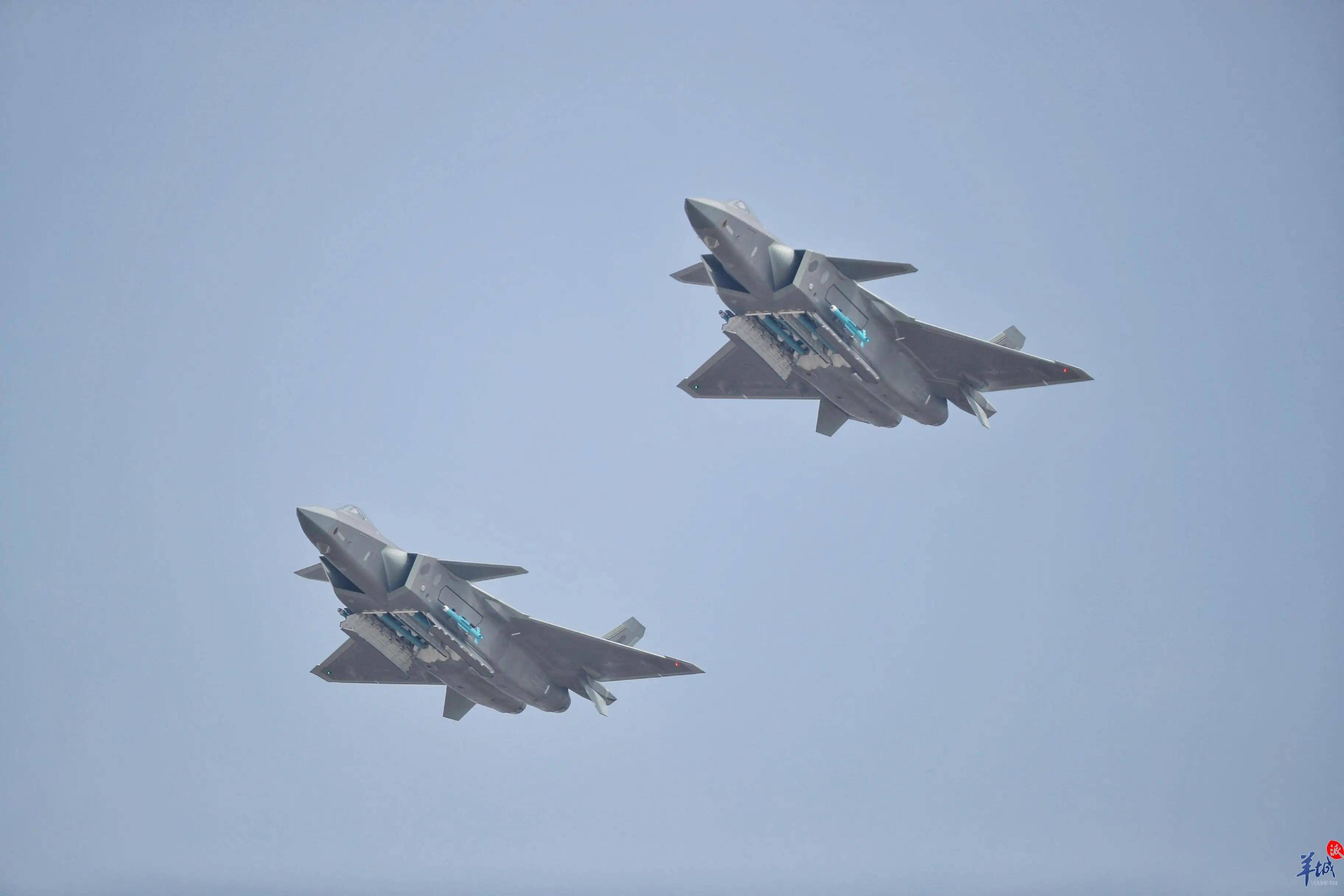中国解放军释重磅信号!歼20首次亮剑台海,将打瘫台军海马斯远火