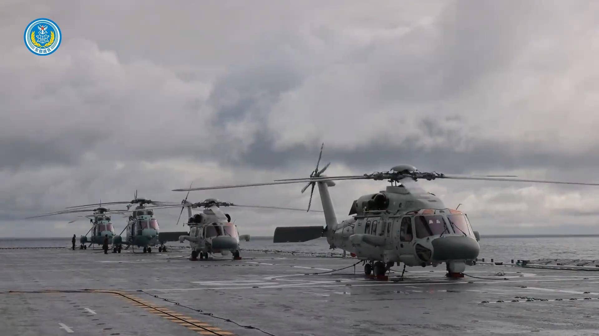 8个台军中将通报:解放军89架战机出击,055开火,075舰逼近台岛