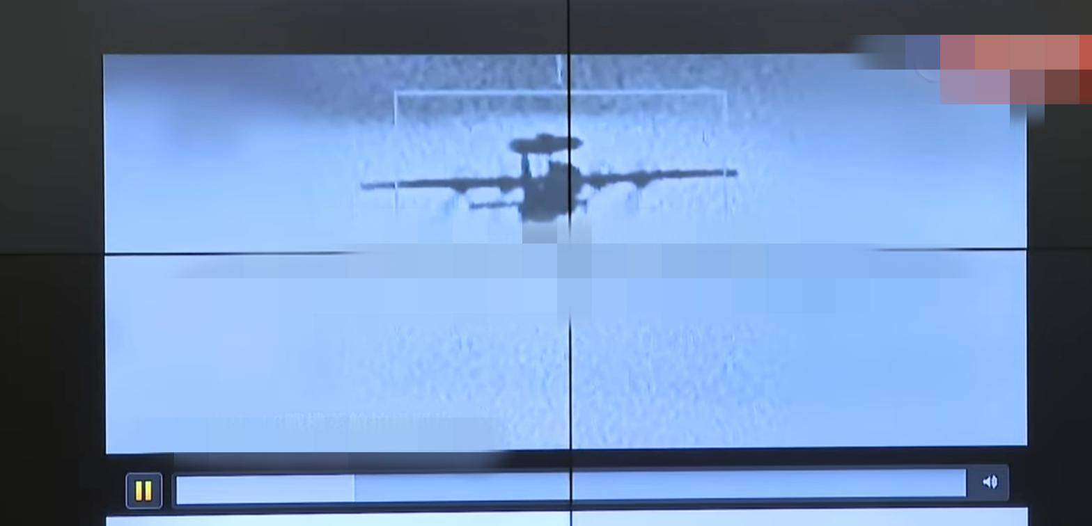 8个台军中将通报:解放军89架战机出击,055开火,075舰逼近台岛