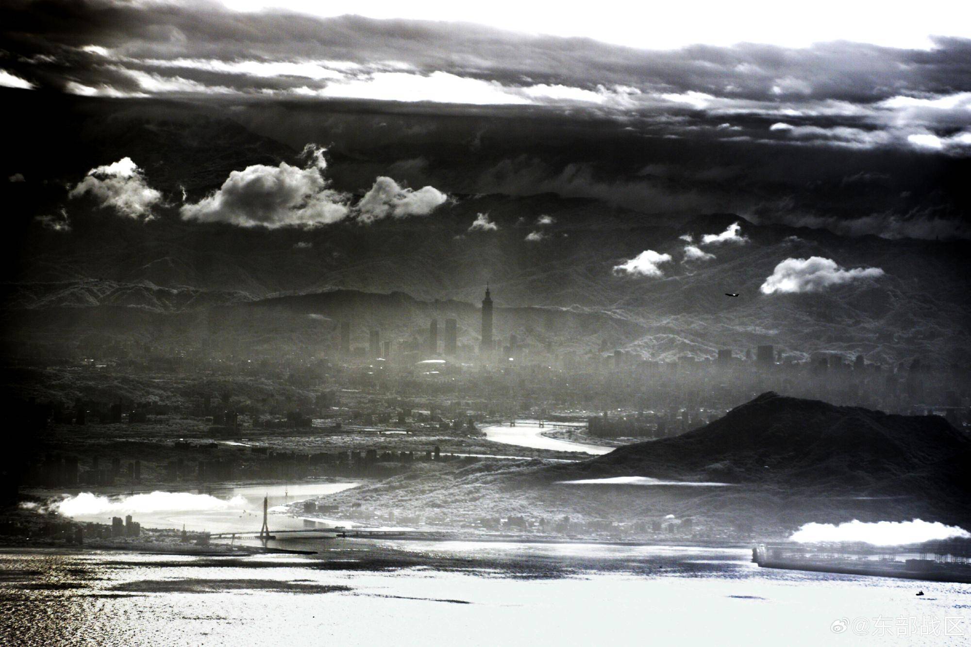 解放军无人机飞临淡水河口，战时将监控台北，封住赖清德逃跑要道