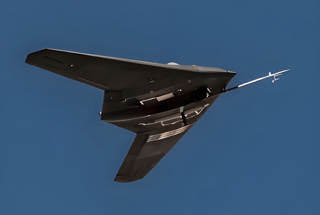 睡梦中的“斩首”：马杜罗为何没能跑进那道钢门？细节骇人听闻