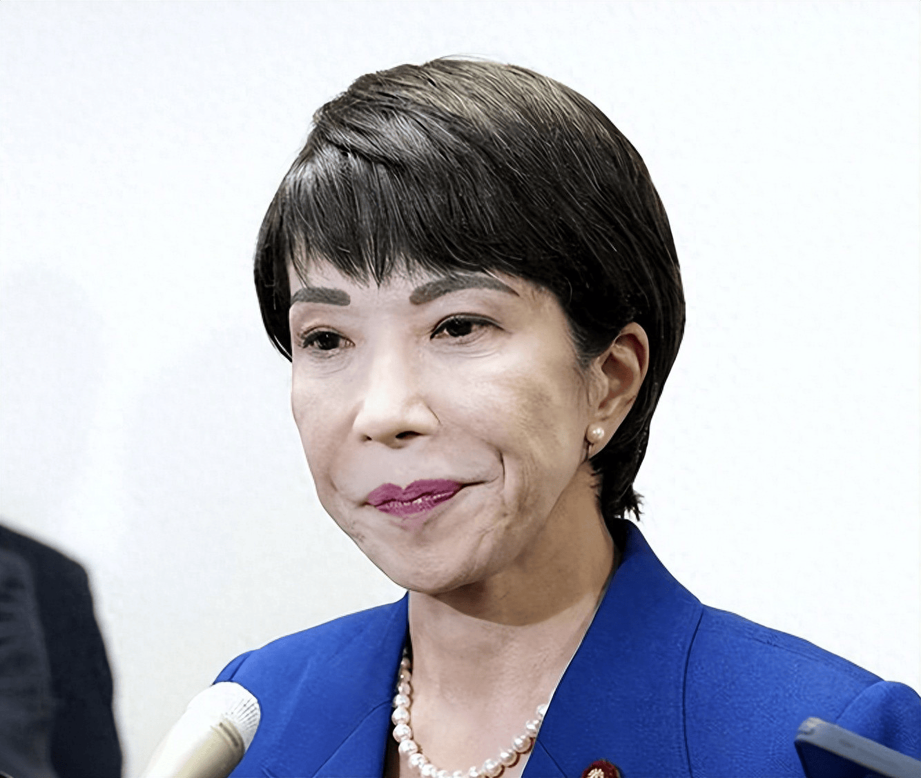 轮到日本“强烈抗议”了，80年来从未如此憋屈，高市早苗只剩下一张牌