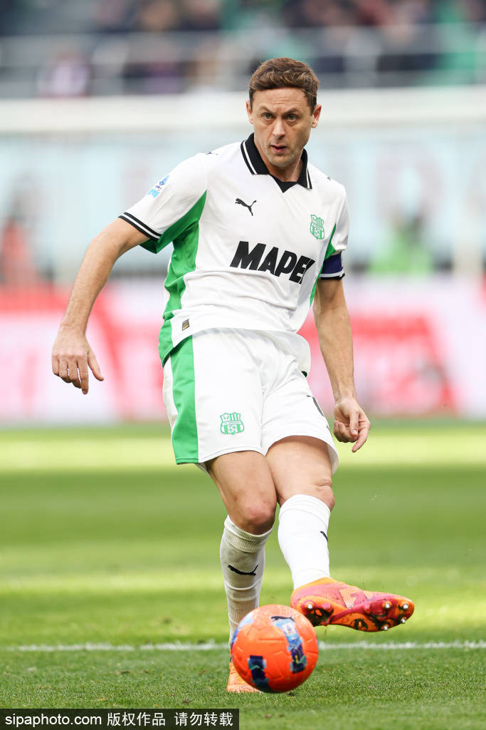 恩昆库转会动态:费内巴切开出700万欧年薪,米兰面临挑战