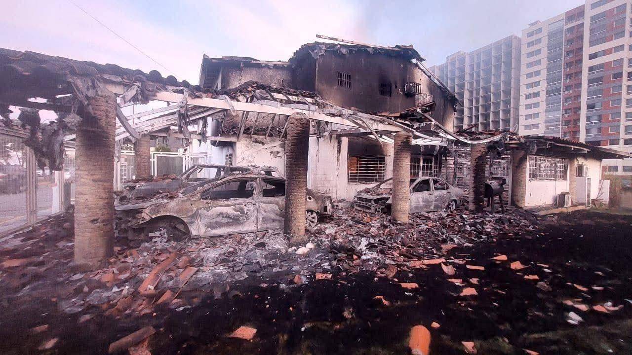 真实战场太惨烈!遭遇美军突袭,古巴军团拒绝投降,61岁上校战死