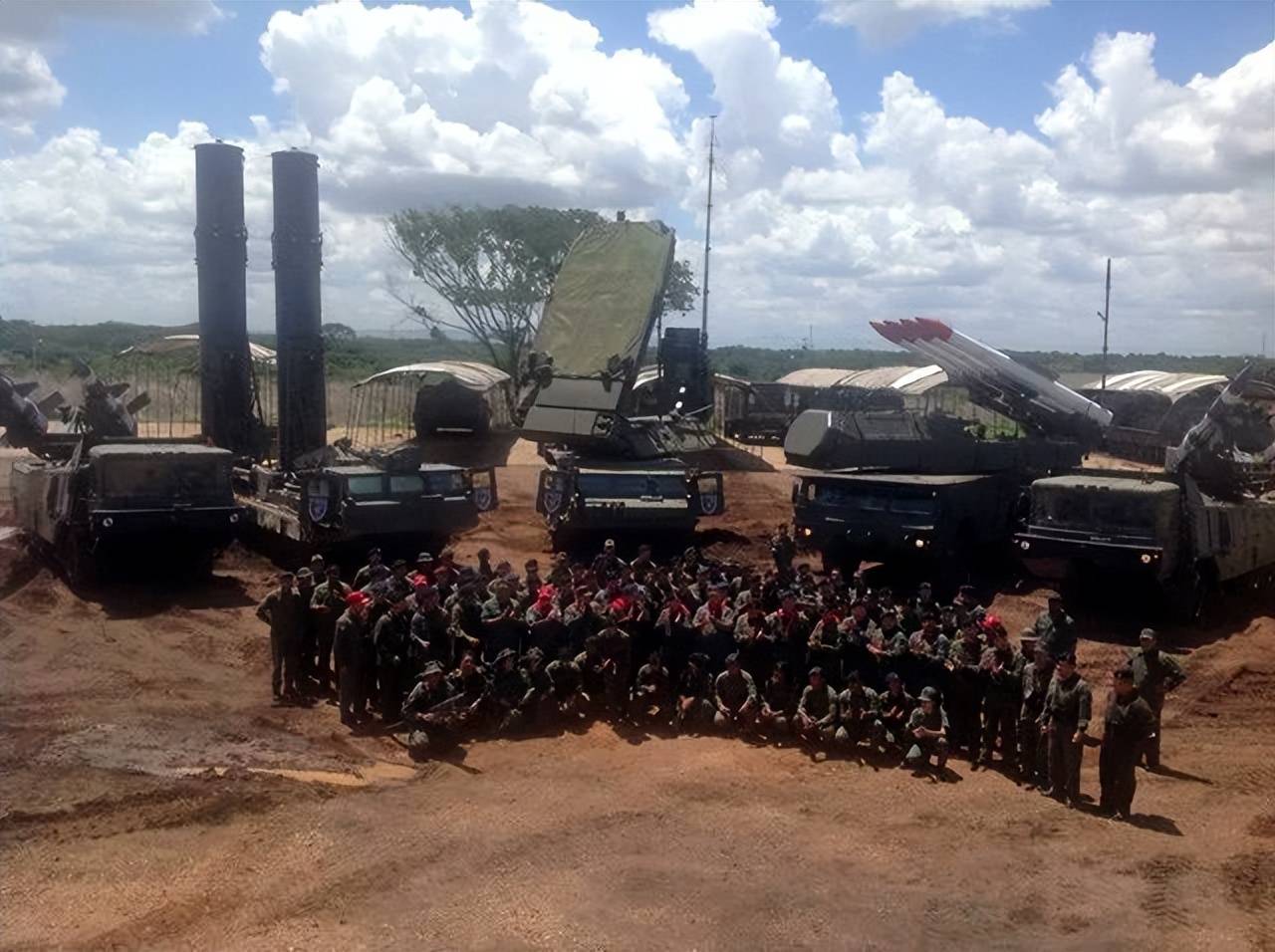 真实战场太惨烈!遭遇美军突袭,古巴军团拒绝投降,61岁上校战死