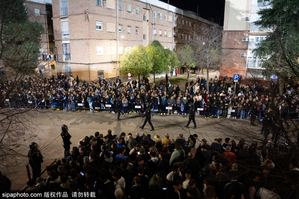 皇家马德里球员对哈维·阿隆索被解雇的反应:姆巴佩率先发声,队内态度分化