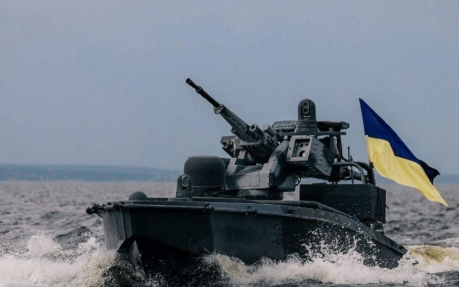 中国“微型小航母”亮相，乌克兰媒发现不对劲：在做全面战争准备