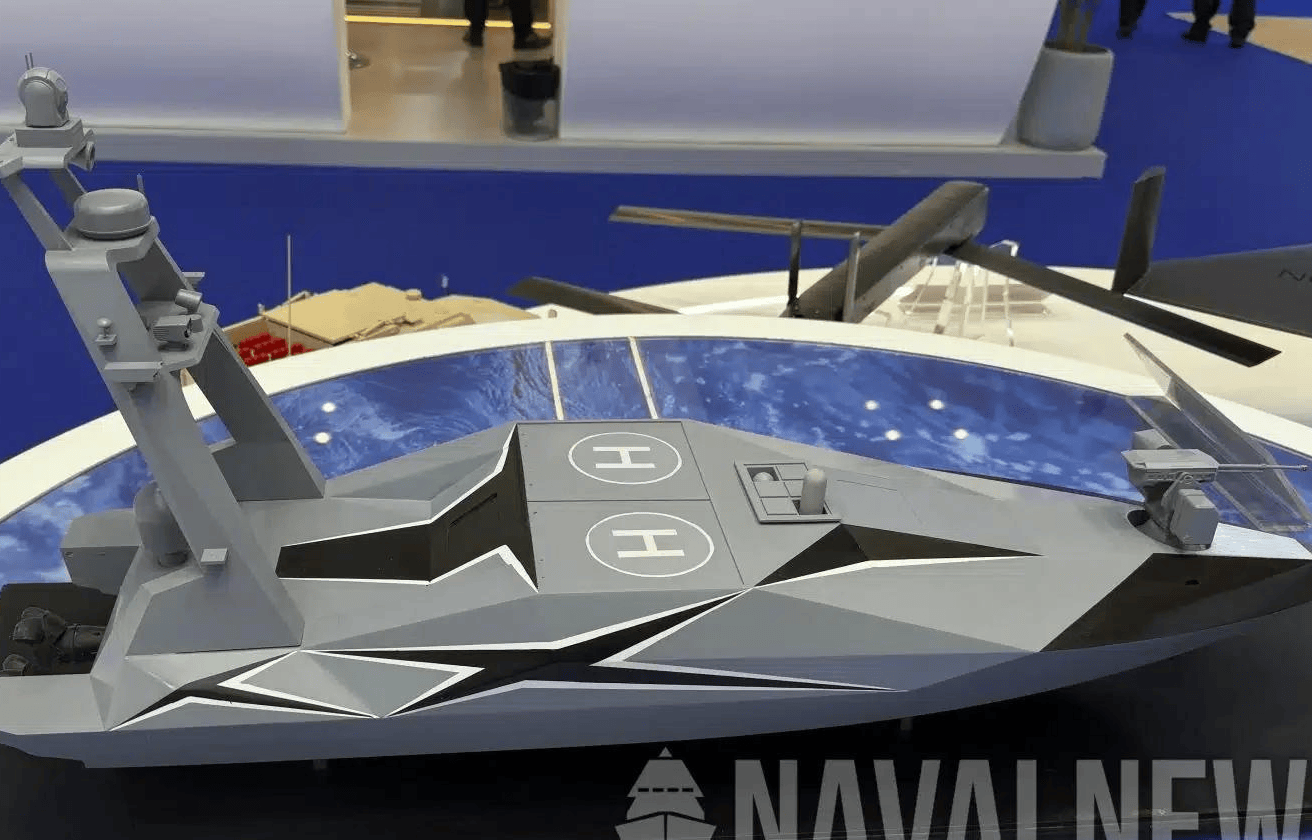 中国“微型小航母”亮相，乌克兰媒发现不对劲：在做全面战争准备