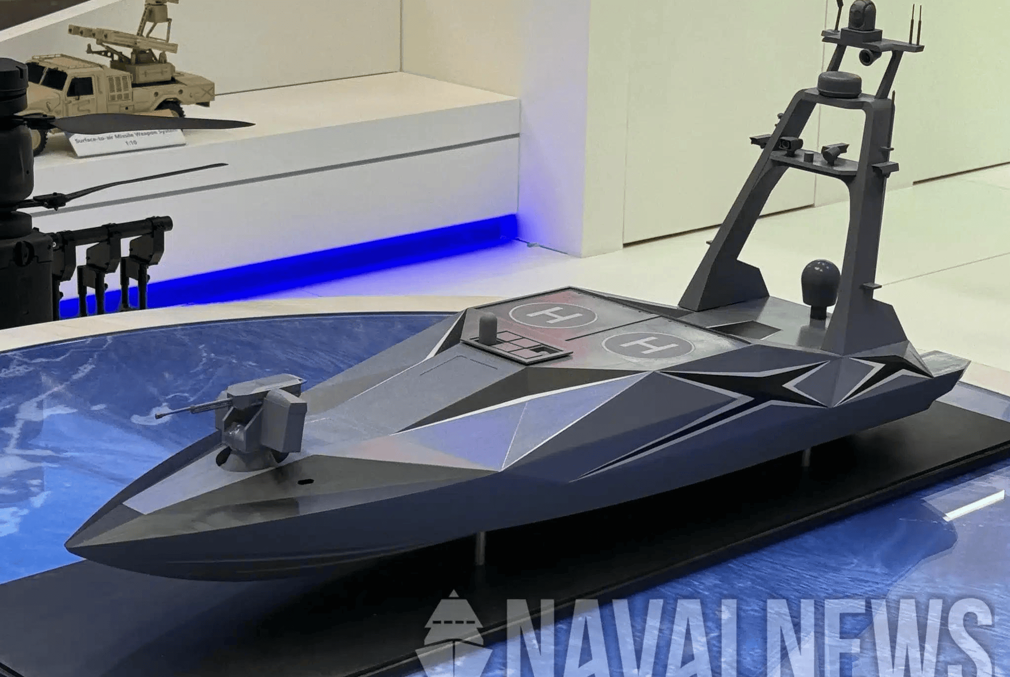 中国“微型小航母”亮相，乌克兰媒发现不对劲：在做全面战争准备