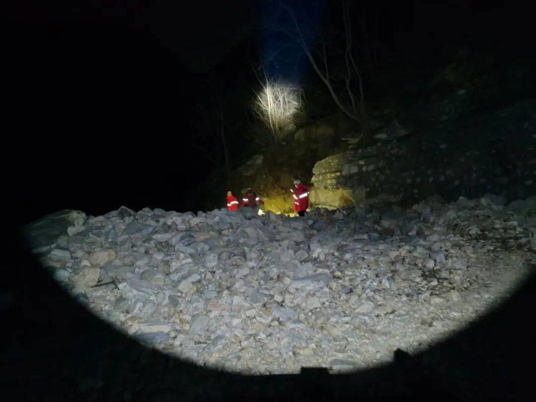 “上有老下有小”的中年男性，为何频频倒在野山？