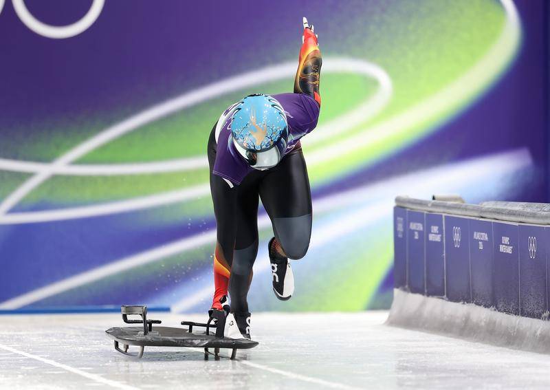 冬奥前瞻：钢架雪车中国再冲奖牌 隋文静/韩聪出战双人滑短节目