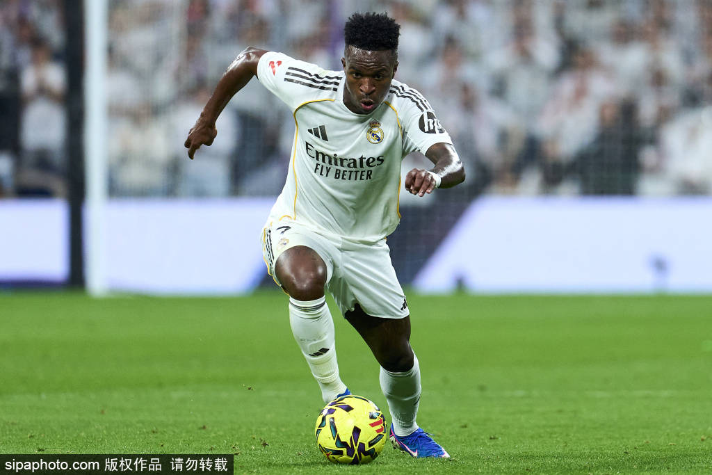 巴萨与皇马点球争议引发裁判风波，公平何在？