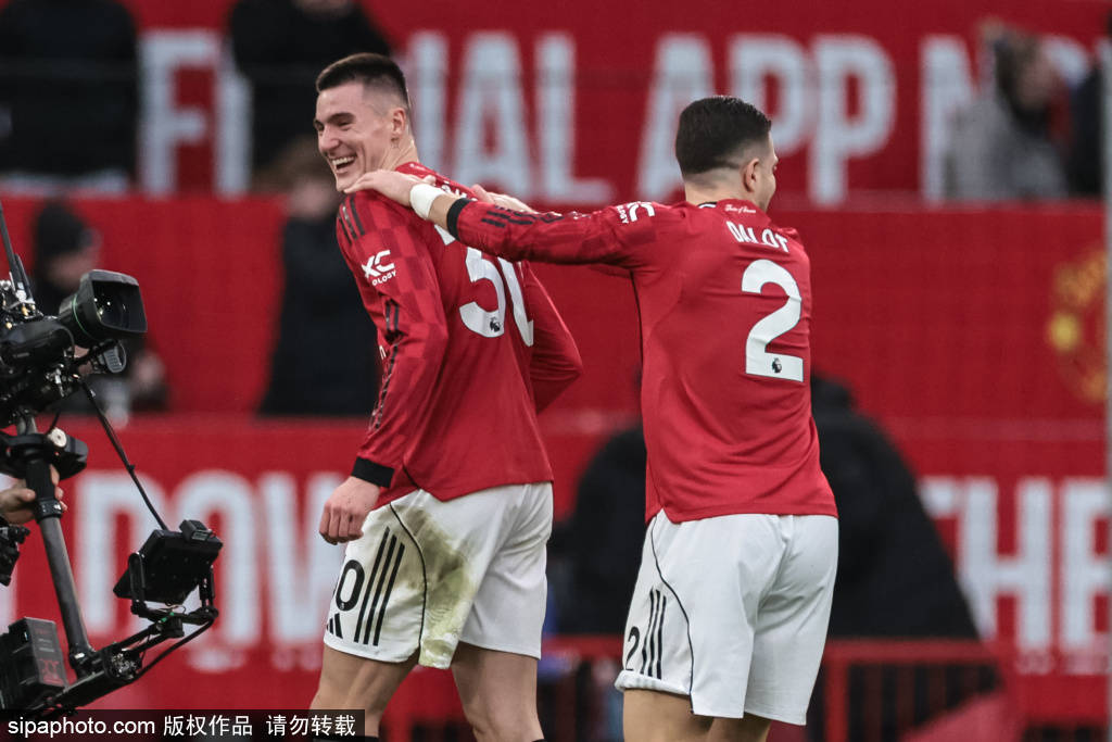 费迪南德评曼联半场表现：开局太糟糕了，舍什科需要更多参与进来