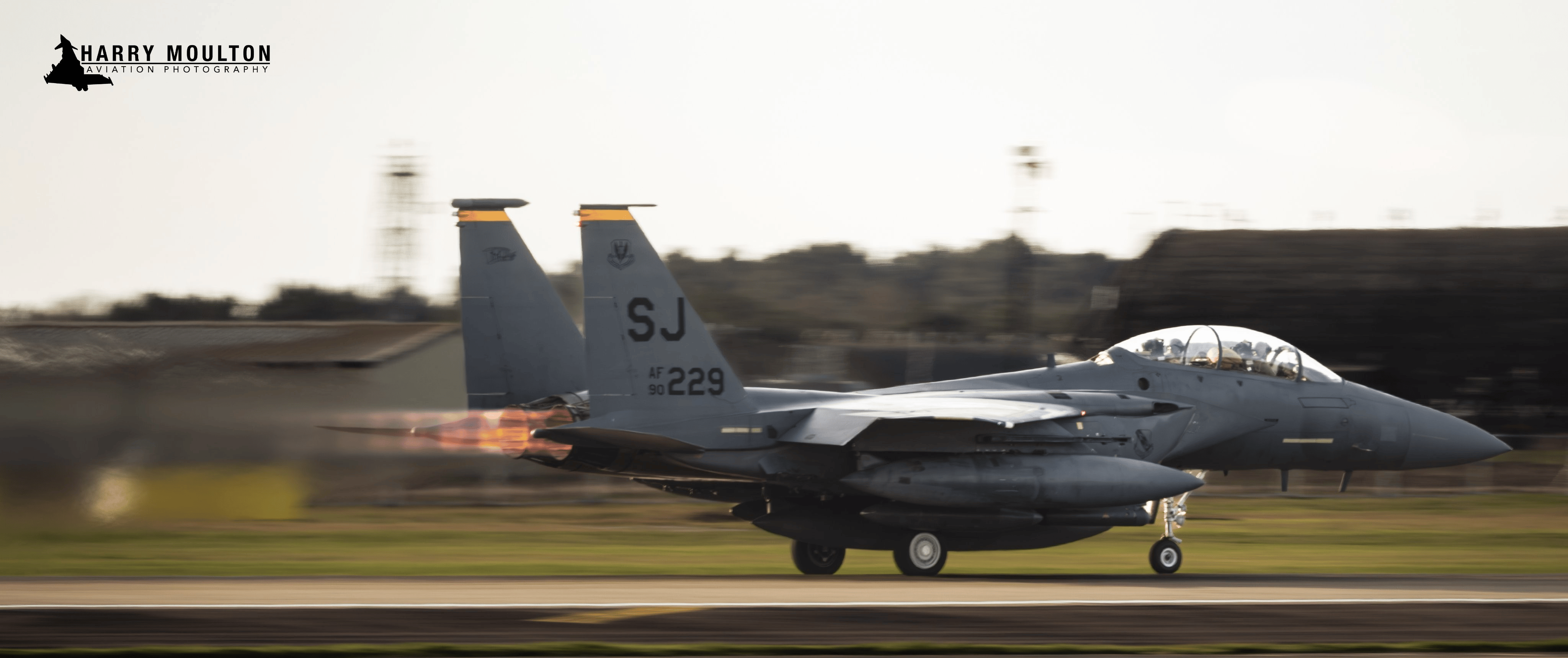 美军出现重大失误，伊朗战机火线死里逃生，3架F-15反“被击落”