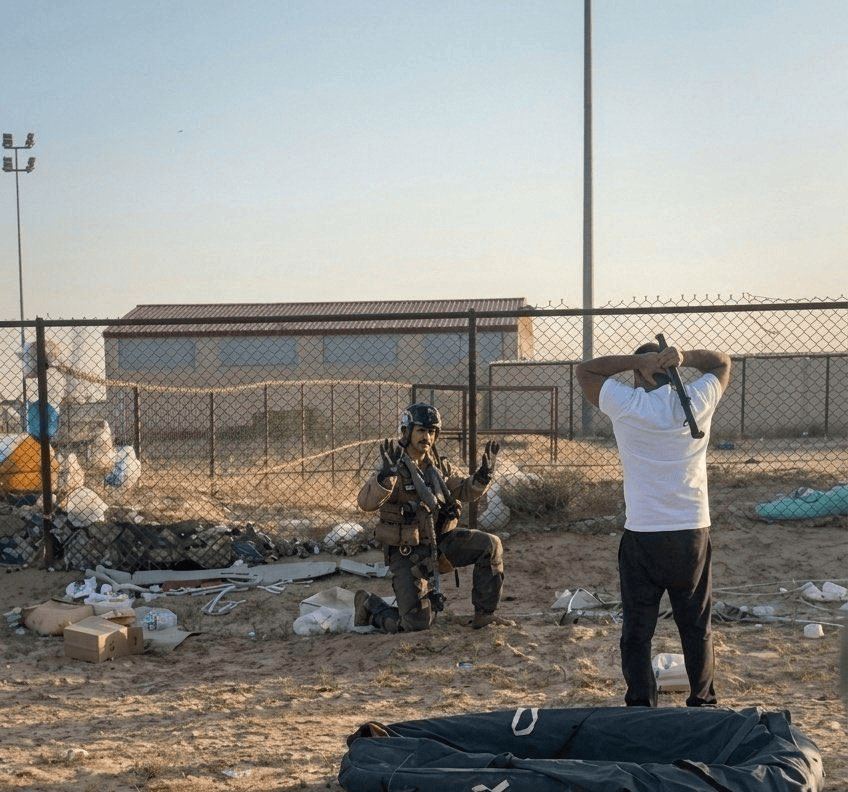 美军出现重大失误，伊朗战机火线死里逃生，3架F-15反“被击落”