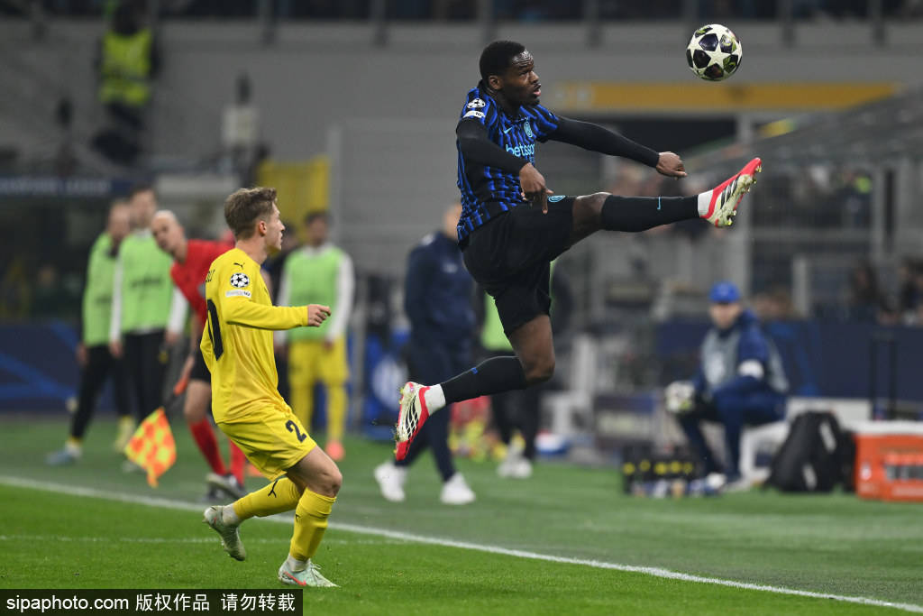 攻入唯一进球！埃斯图皮尼安当选米兰德比全场最佳球员