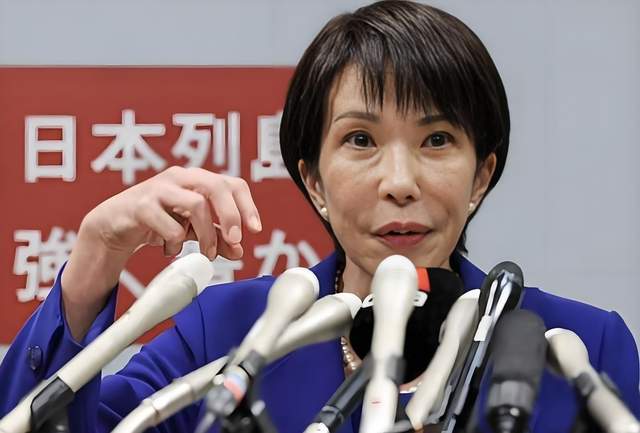特朗普病急乱投医,竟然要求日本参战,高市早苗答应还是拒绝?