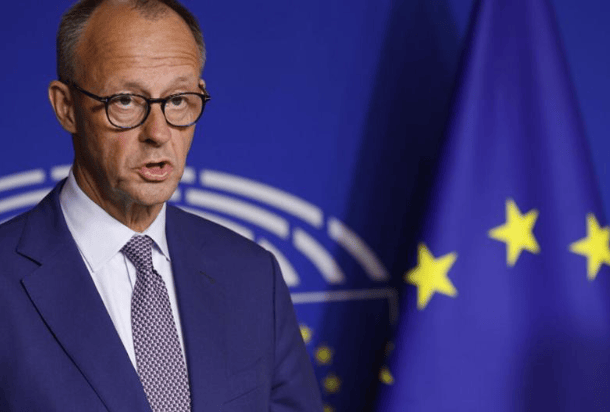 风向变了！全球同时收到消息，美国人宣布：特朗普“帮了中国大忙”