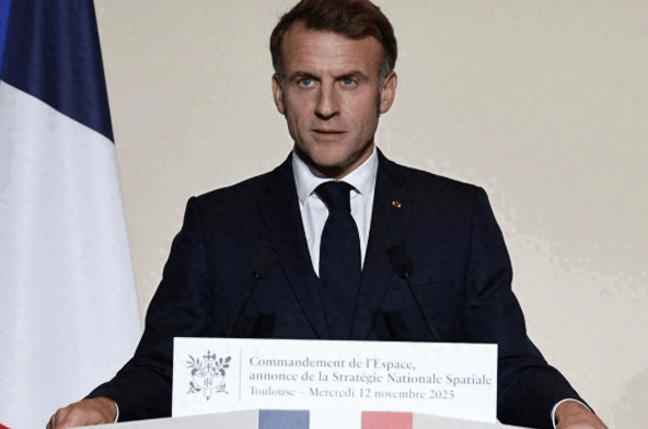 真的闹大了！法国总统马克龙大发雷霆：法军士兵遇袭身亡，绝对不能接受！