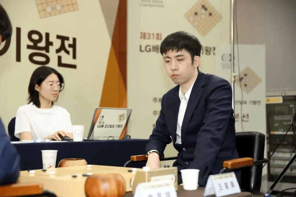 逆转夺下LG杯世界冠军,当年的顽童已成中国围棋的领军人物