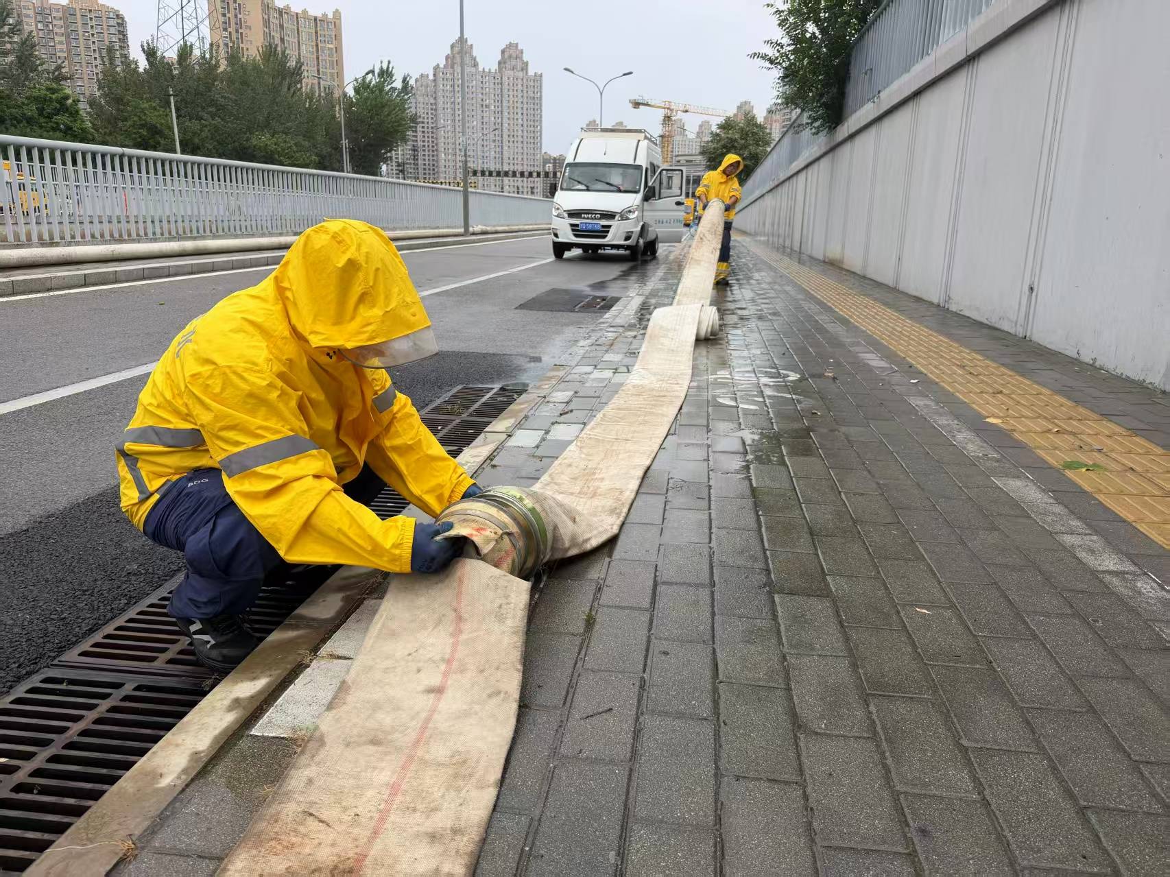 朝阳区红军营桥积水最深170厘米，道路已恢复通行