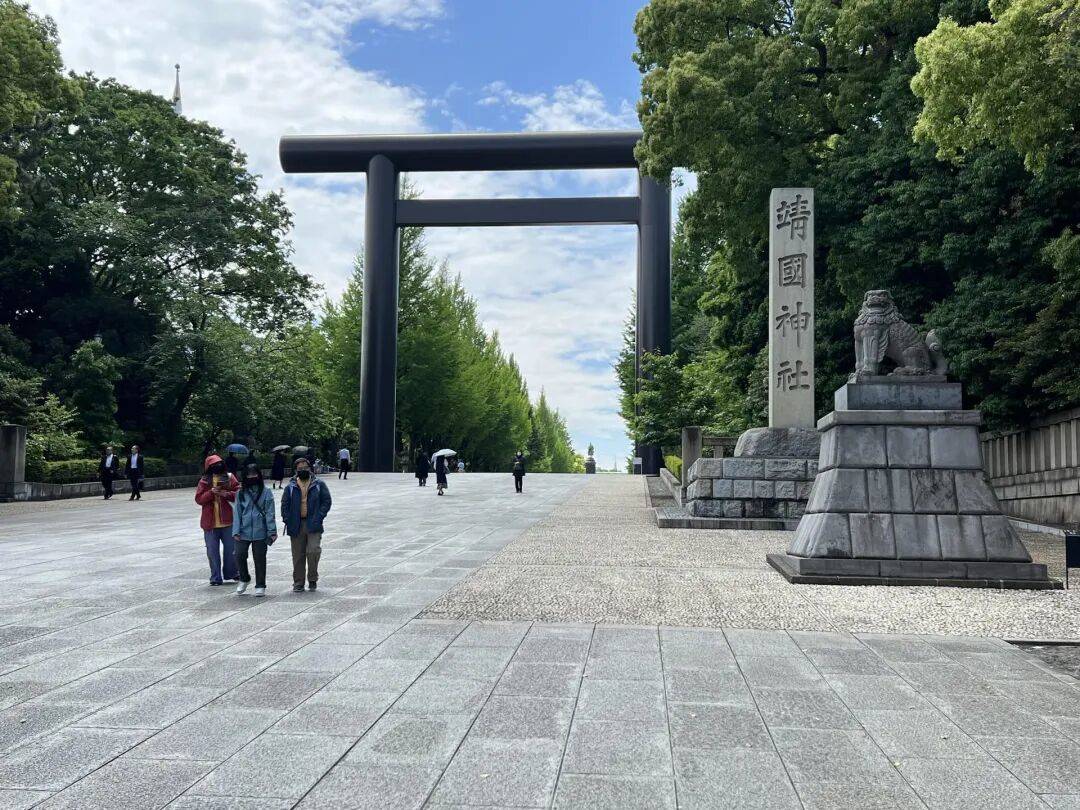 中国博主发布进入靖国神社视频：馆内解说词竟把每次侵略都说得道貌岸然，日本歪曲历史是对正义的亵渎