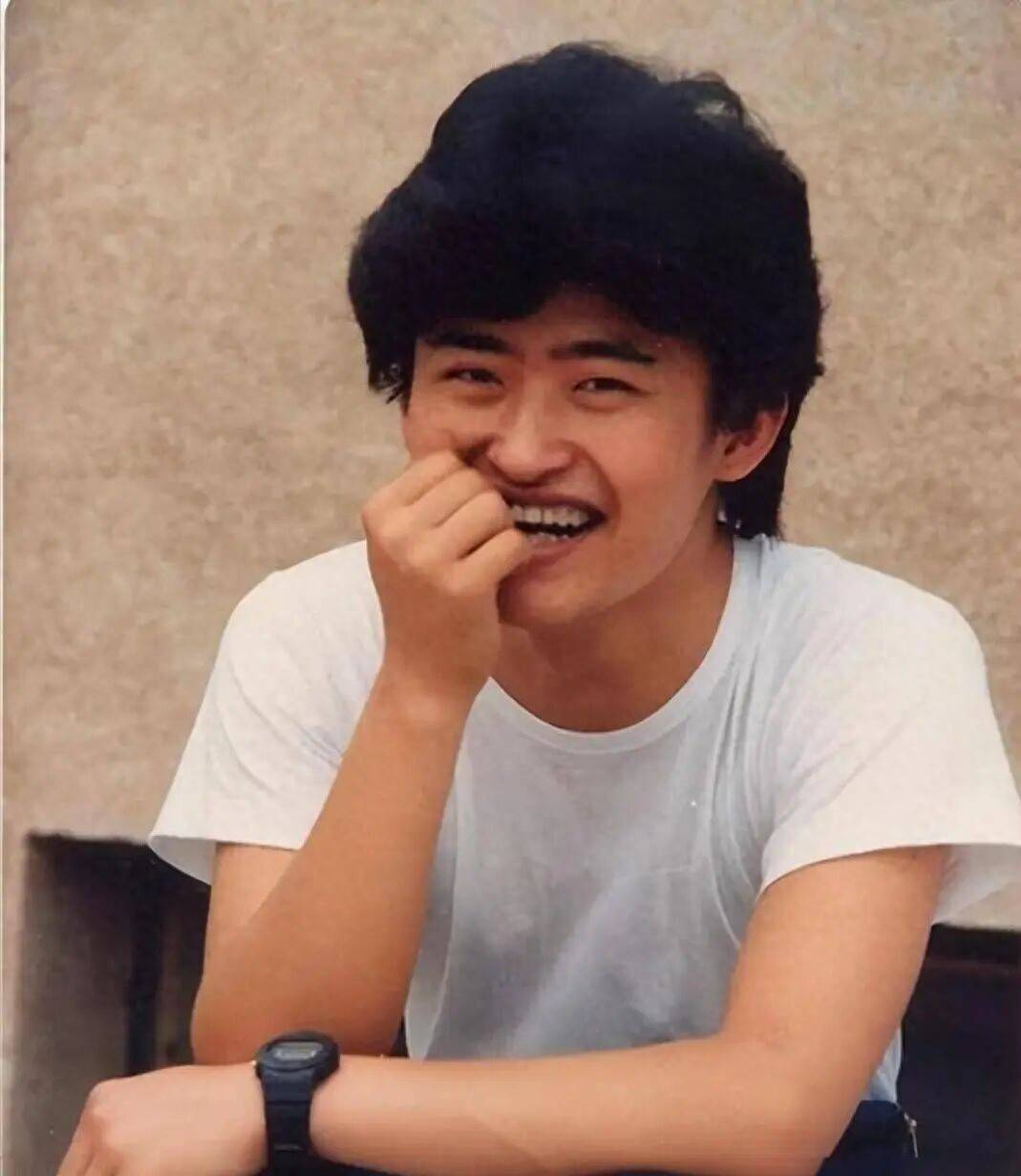 刘欢最瘦时只有104斤，其妻称外传“嗜酒致病”不准确；网友泪别：《甄嬛传》OST演唱者全部离世，今天恰逢姚贝娜45岁冥诞