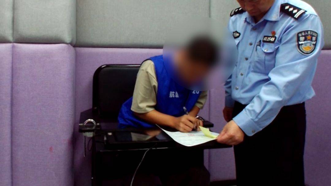 上海警方通报:驾驶员李某,记12分、罚款5000元、拘留10日